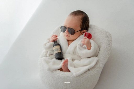 代怀包生男孩机构宝宝几个月翻身才正常